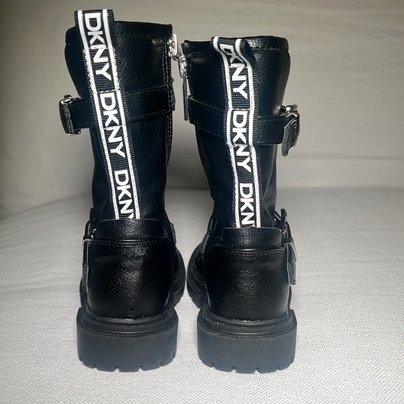 DKNY Toddler Size 6 Zip Up Boot - Picture 4 of 5